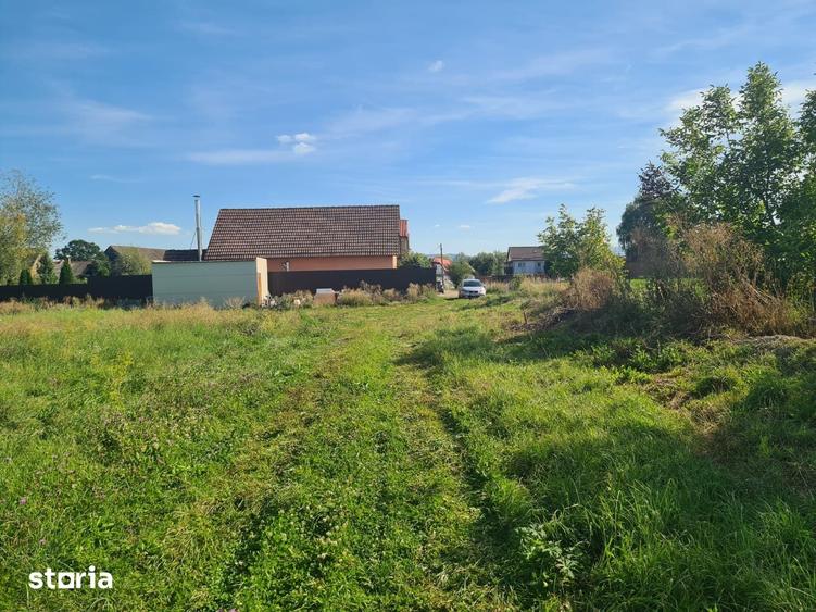 Teren intravilan-cu ceas de curent-380W,apa,canalizare,gaz. - 1