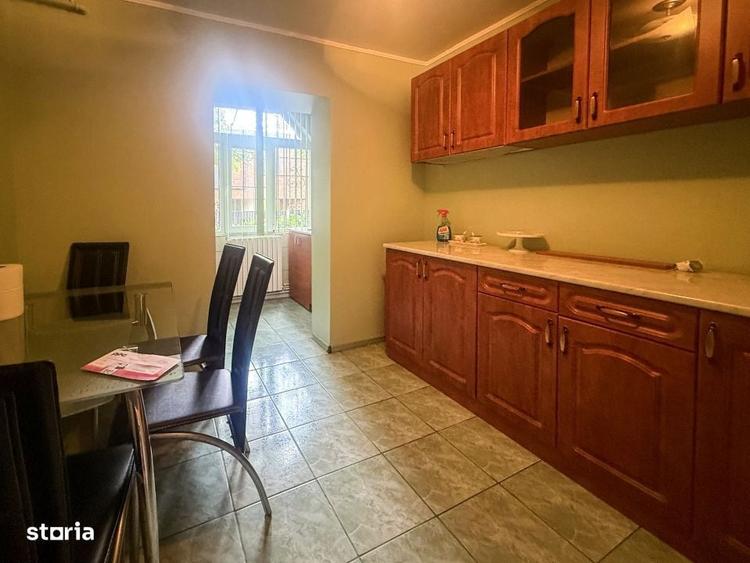 Apartament cu 3 camere decomandat în Inel II