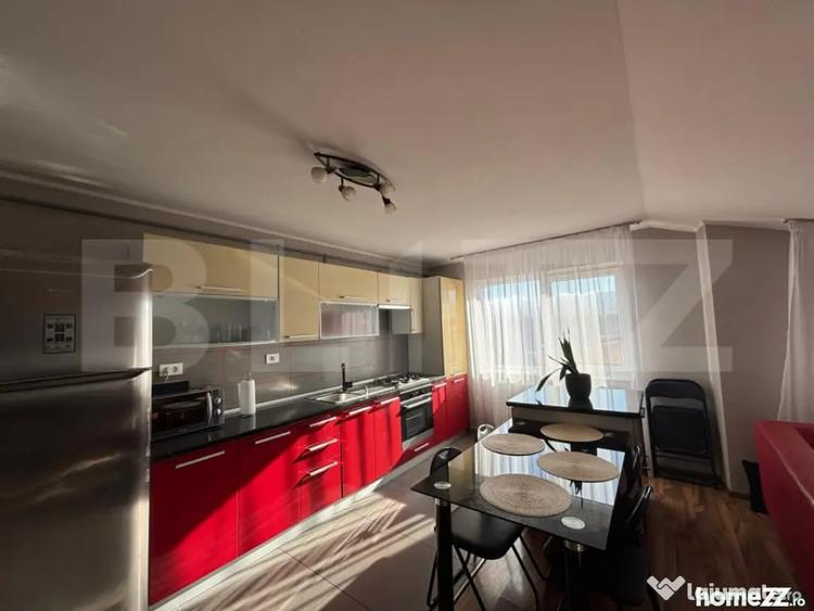 Apartament cu 3 camere semidecomandat în Florești