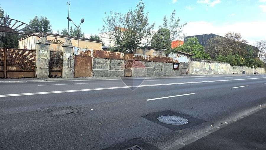 Spațiu comercial, de 232 mp, în Uzina 2