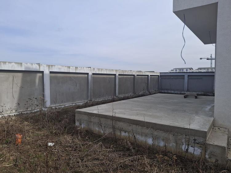 Duplex cu 4 camere cu Canalizare în Șelimbăr