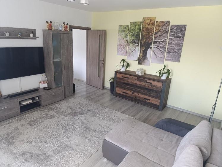 Apartament cu 2 camere semidecomandat în Apahida