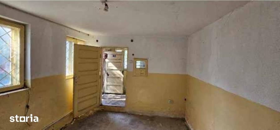 Casă cu 3 camere cu Teren 49 Mp în Balaciu