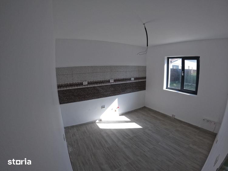 Casă cu 3 camere cu Teren 418 Mp în Central