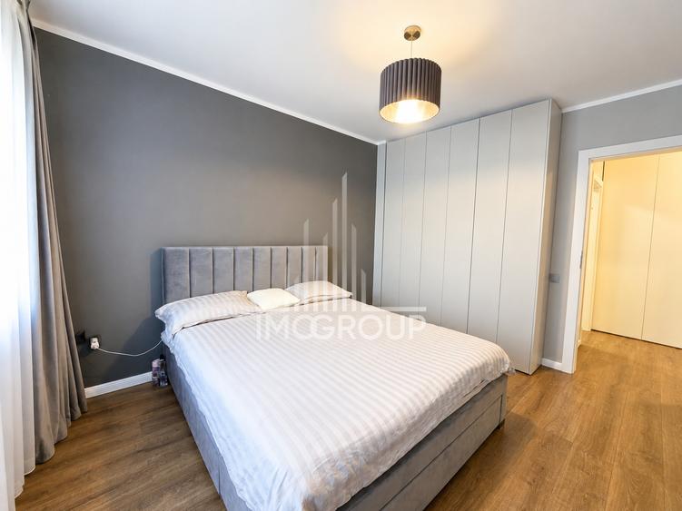Apartament cu 3 camere semidecomandat, mobilat în Europa