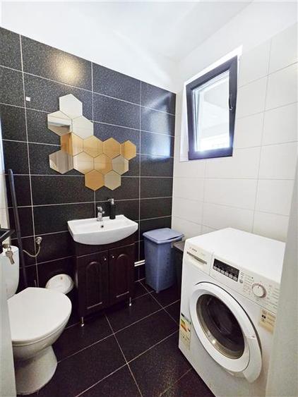 Duplex cu 4 camere cu Canalizare în Domnești