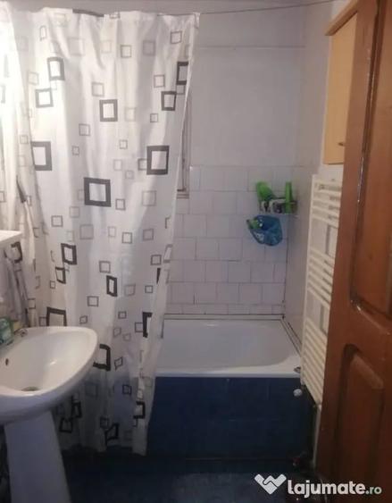 Apartament cu 2 camere decomandat în Popa Șapcă