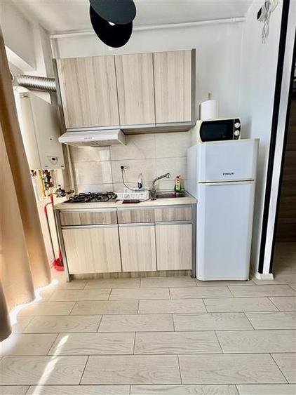 Apartament cu 2 camere decomandat, mobilat în Exterior Est