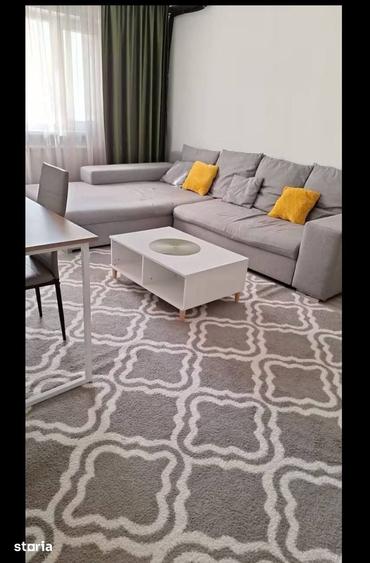 Apartament cu 3 camere decomandat în 1 Mai