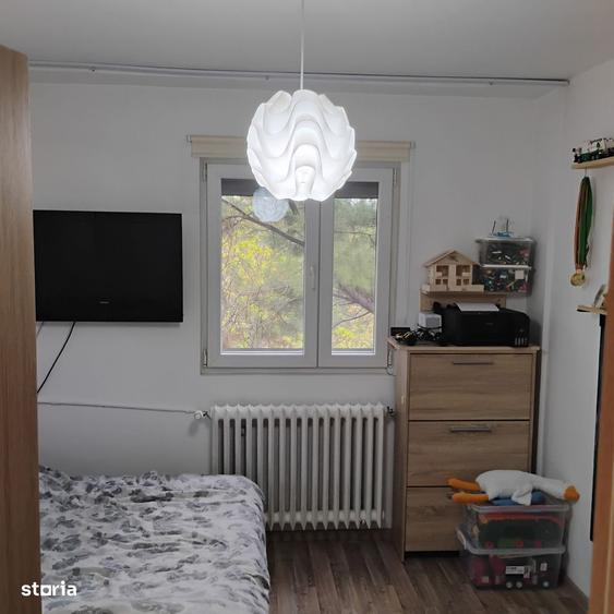 Apartament cu 3 camere decomandat în Brâncoveanu