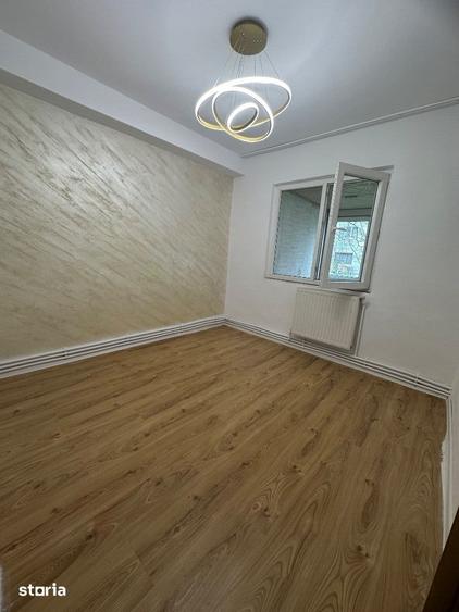 Apartament cu 3 camere în Viziru 1