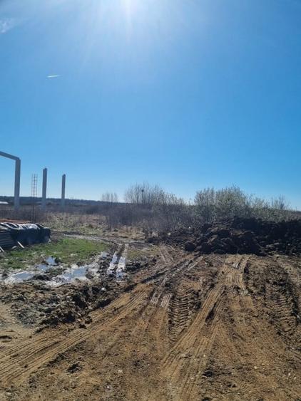 Teren Construcții intravilan de 8300 mp, în Dara