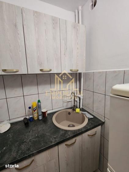Garsonieră decomandată în Între Lacuri