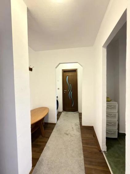Apartament cu 2 camere decomandat în Lipovei