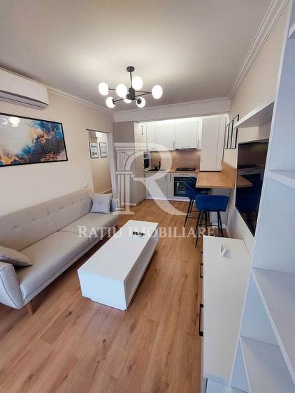 Apartament cu 2 camere decomandat în Cantemir