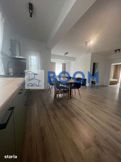 Apartament cu 3 camere decomandat în Central