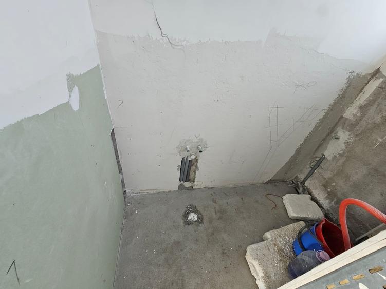 Duplex cu 4 camere cu Canalizare în Vest