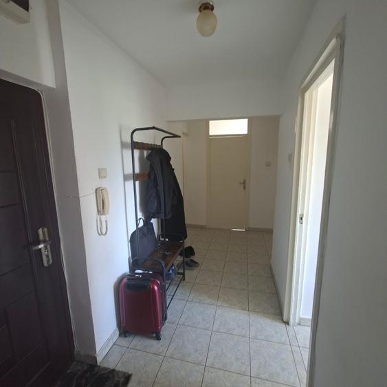 Apartament cu 4 camere decomandat în Mărăști