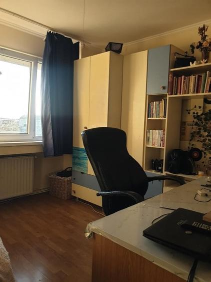Apartament cu 3 camere decomandat, mobilat în Micro 16