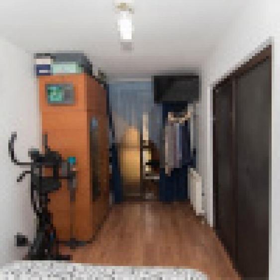 Apartament cu 3 camere semidecomandat în Ștefănești