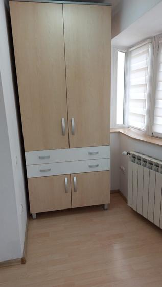 Apartament cu 3 camere decomandat în Lazaret