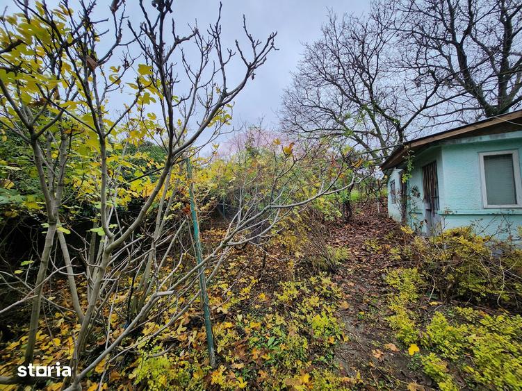 Casă cu 3 camere cu Teren 2200 Mp în Băneasa