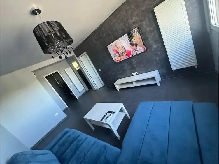 Apartament cu 2 camere semidecomandat în Central