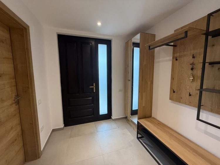 Casă cu 5 camere cu Teren 600 Mp în Râșnov