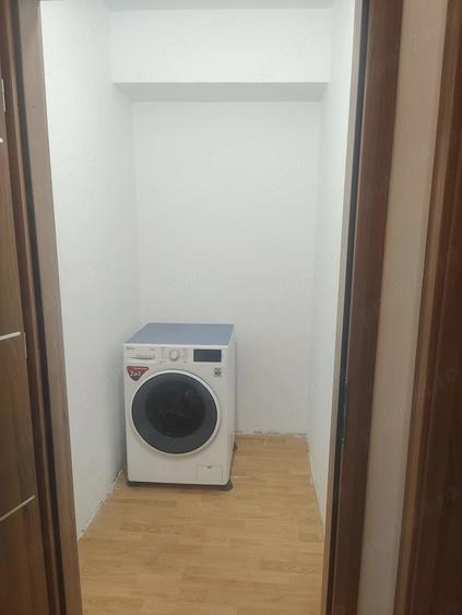 Apartament cu 3 camere decomandat în Iosia