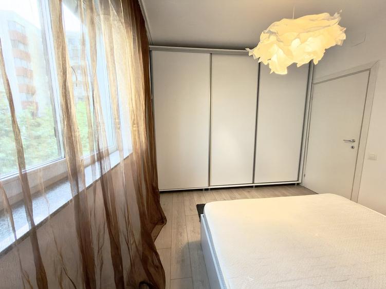 Apartament cu 2 camere semidecomandat, mobilat în Pipera