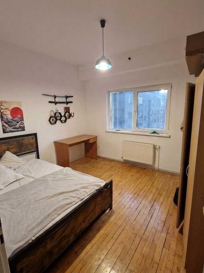 Apartament cu 3 camere decomandat în Mărăști