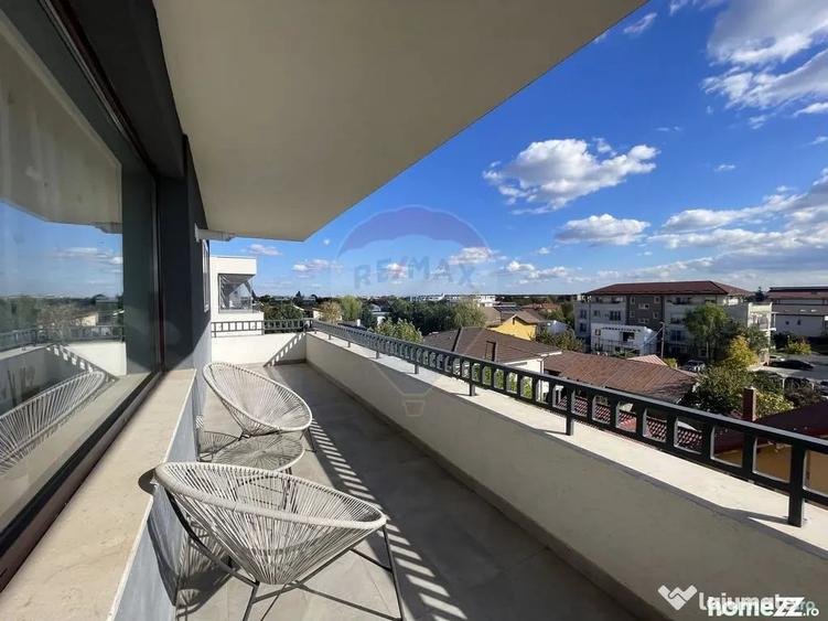Apartament cu 3 camere semidecomandat în Central
