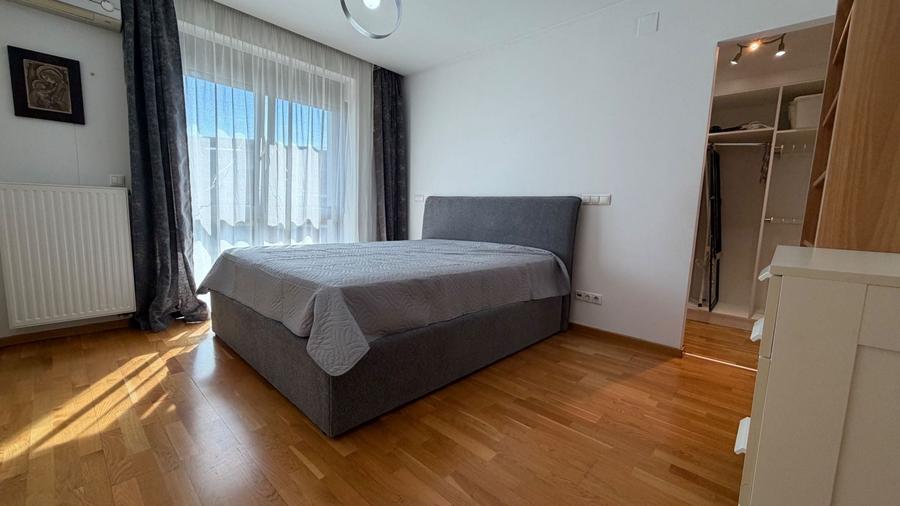 Apartament cu 3 camere, mobilat în Sisești