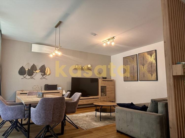Duplex cu 6 camere cu Canalizare în Nord