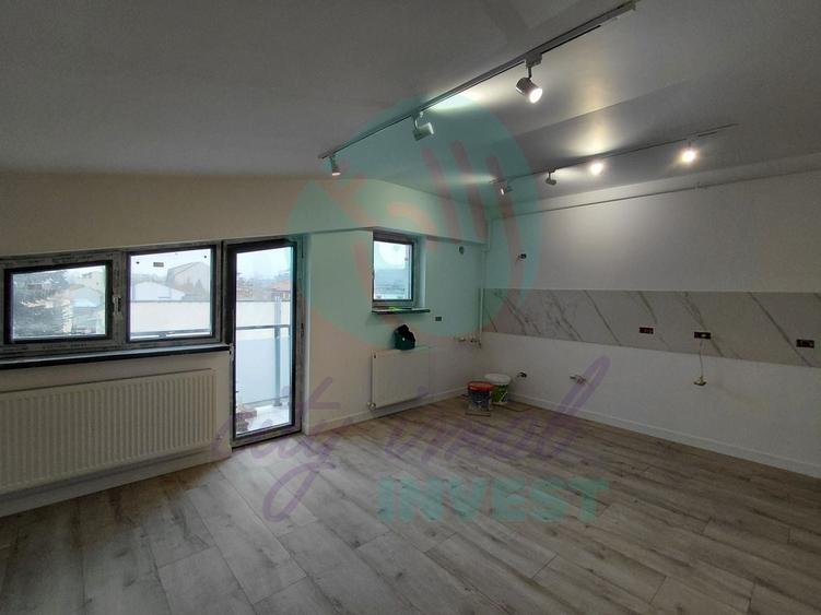 Apartament cu 3 camere decomandat, mobilat în Calea Călărașilor
