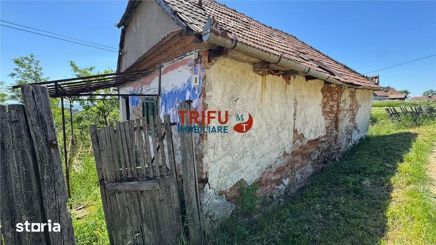 Casă cu 2 camere cu Teren 1493 Mp în Vințu de Jos