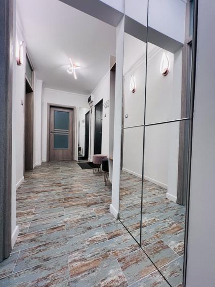 Apartament cu 2 camere decomandat, mobilat în Tei