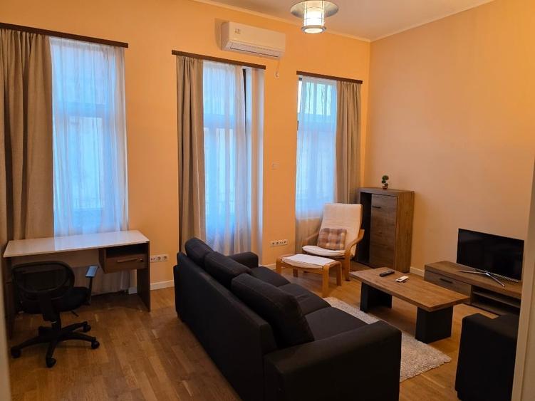 Apartament cu 2 camere decomandat, mobilat în Ultracentral