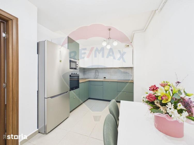 Apartament cu 3 camere, mobilat în Tractorul