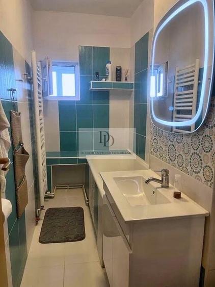 Apartament cu 3 camere decomandat, mobilat în Central
