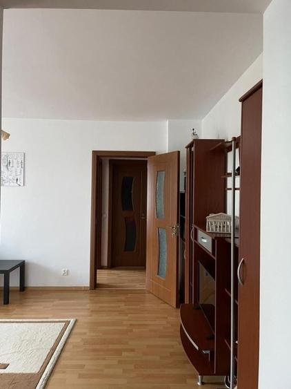 Apartament cu 2 camere semidecomandat, mobilat în Unirii