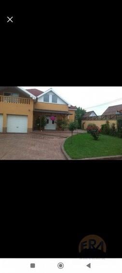 Casă individuală cu 6 camere cu Canalizare în Cihei