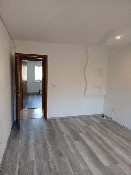 Casă cu 3 camere cu Teren 125 Mp în Central
