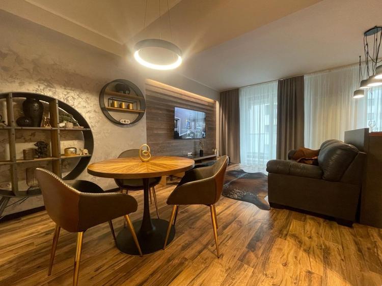 Apartament cu 2 camere decomandat, mobilat în Tomis Plus