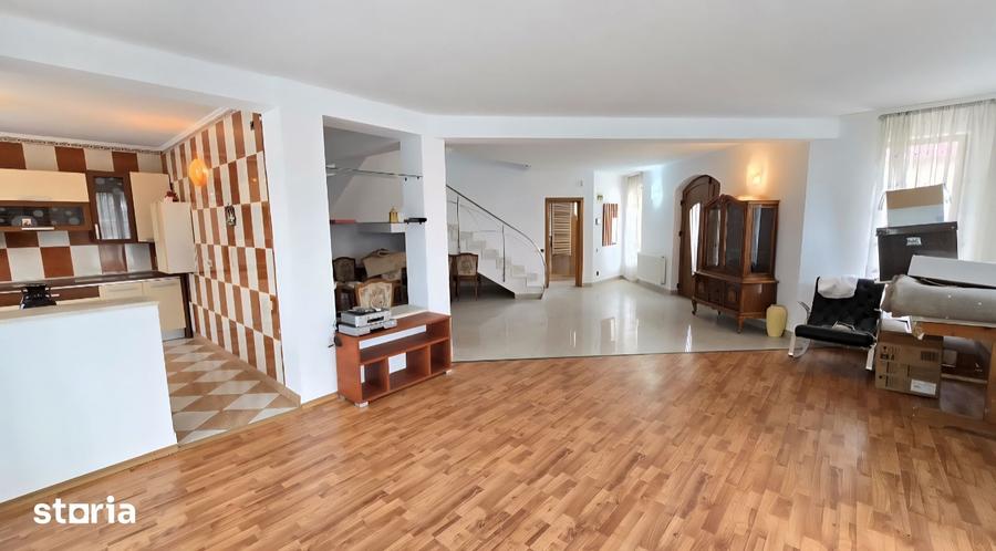 Casă cu 4 camere cu Teren 480 Mp în Ștefănești