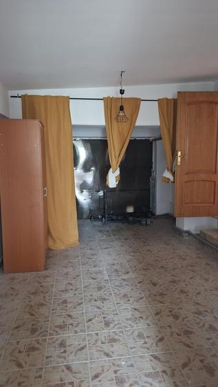 Casă cu 6 camere cu Teren 550 Mp în Corbeanca