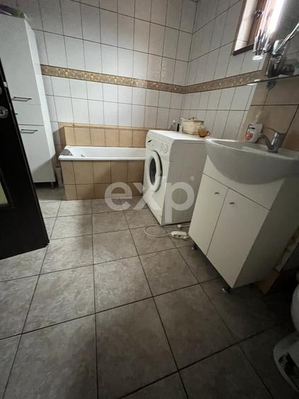 Casă individuală cu 3 camere cu Teren 1732 Mp în Gârleni