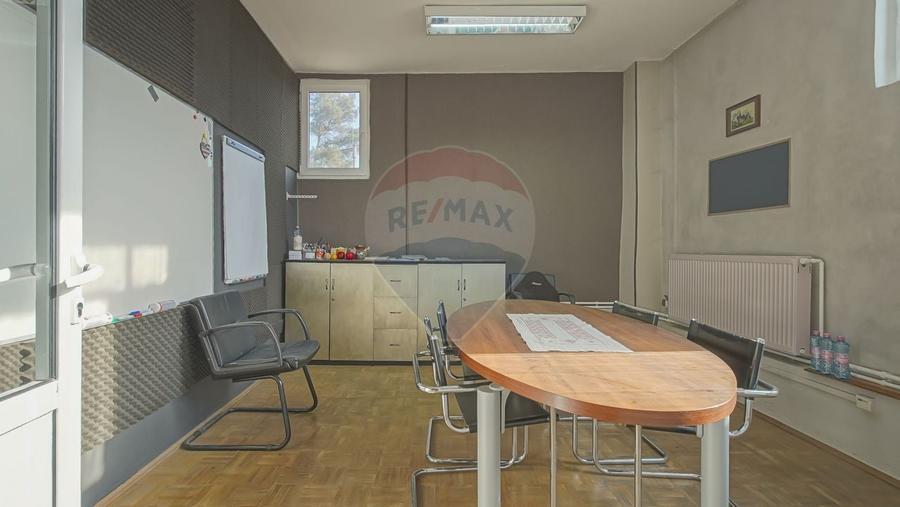 Spațiu industrial, de 720 mp, în Bartolomeu