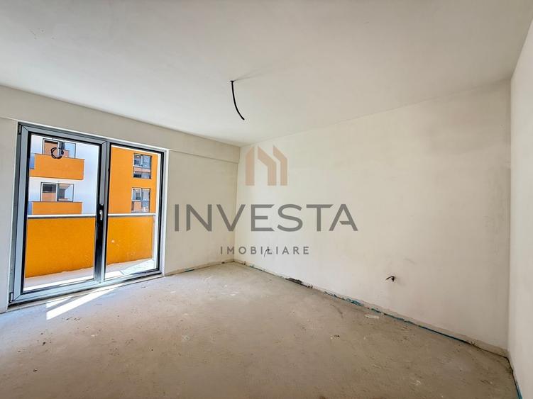 Apartament cu 3 camere decomandat în Între Lacuri
