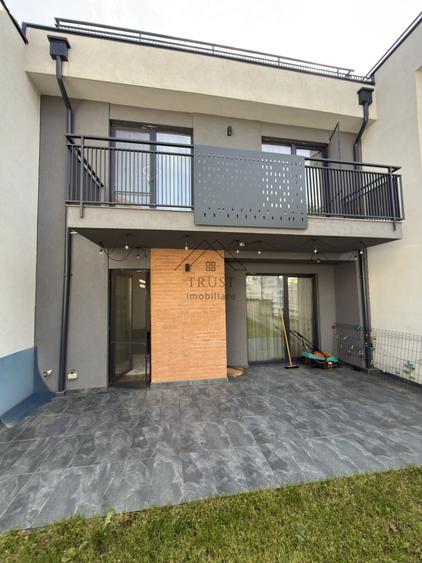 Casă individuală cu 4 camere cu Canalizare în Borhanci